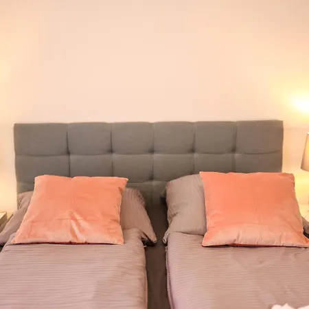 E - Peaceful Living, Parking 公寓 *